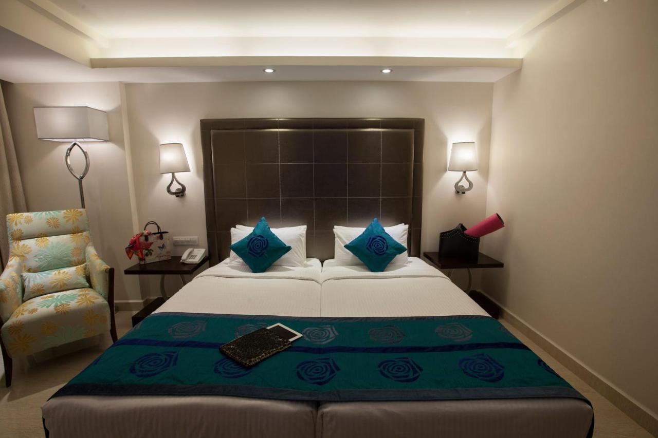 ซาเวรา Hotel เชนไน ภายนอก รูปภาพ