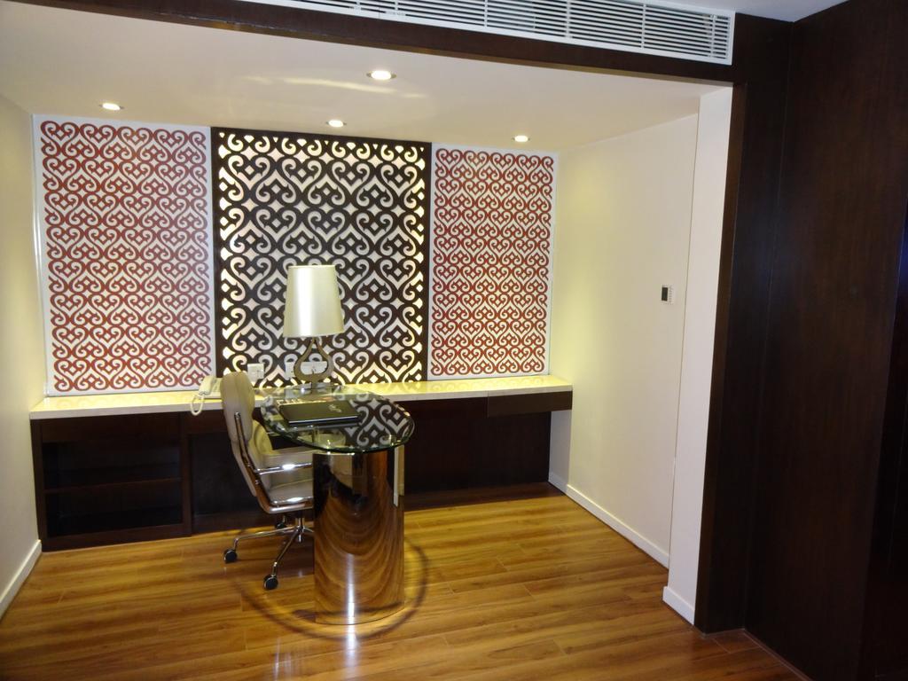 ซาเวรา Hotel เชนไน ภายนอก รูปภาพ